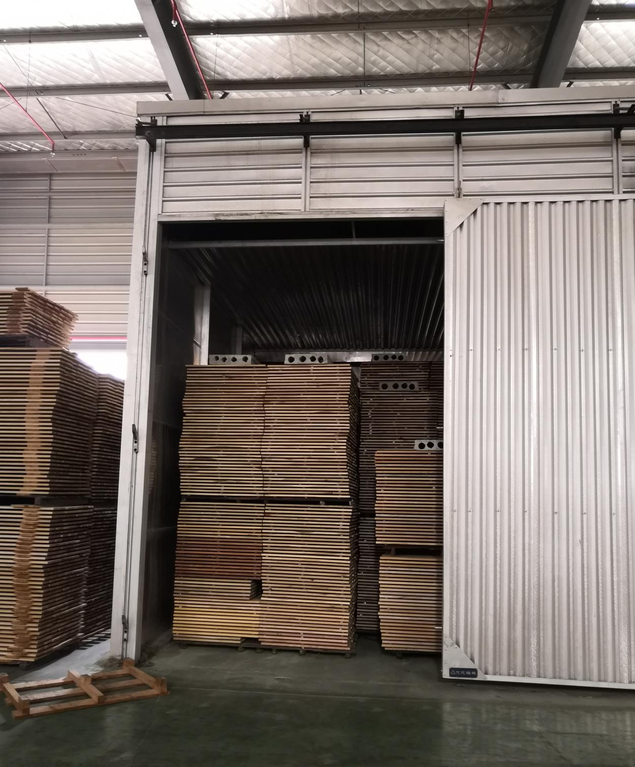 Wood dehumidification warehouse